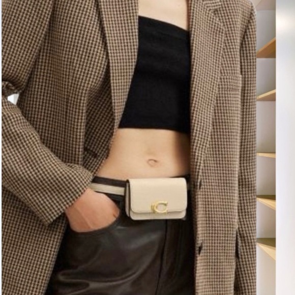 Coach Accessories - Coach Ivory Leather Bandit Card Case Belt Bag Wallet NEW SOLD OUT!!!